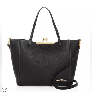 MARC JACOBS The Kiss Lock Mini Leather Tote